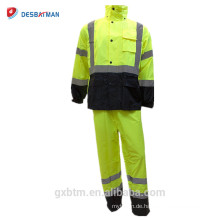 Hi Vis ANSI Wasserdichte Regenjacke 100% Regenjacke mit Kapuze Hohe Sichtbarkeit Klasse 3 Reflektierende Kapuze mit Regenschutz